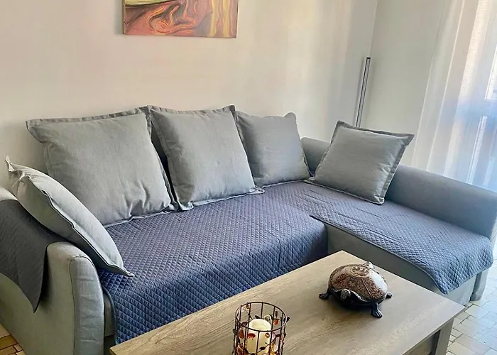 Navigli Retreat Near Duomo