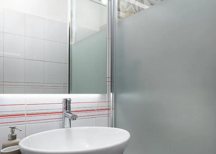 Insubria 8-dx - Monolocale Cool *