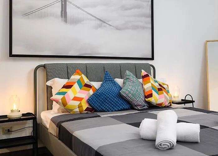 Insubria 8-dx - Monolocale Cool Apartmán