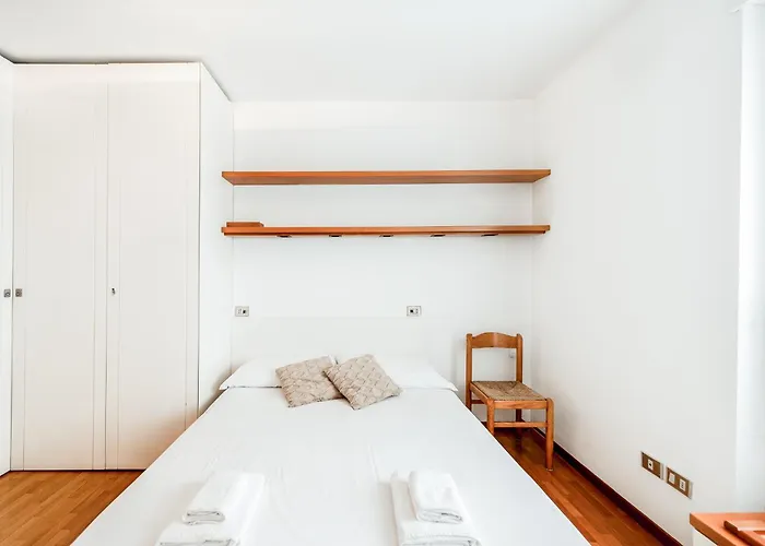 Quiet With Terrace - 20 Min From Duomo ميلان