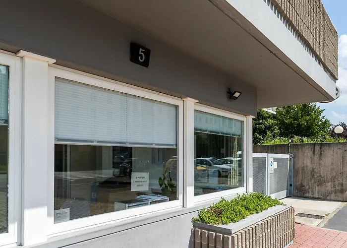 Quiet With Terrace - 20 Min From Duomo شقة