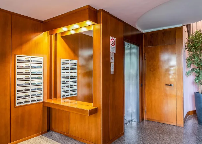 Quiet With Terrace - 20 Min From Duomo ميلان