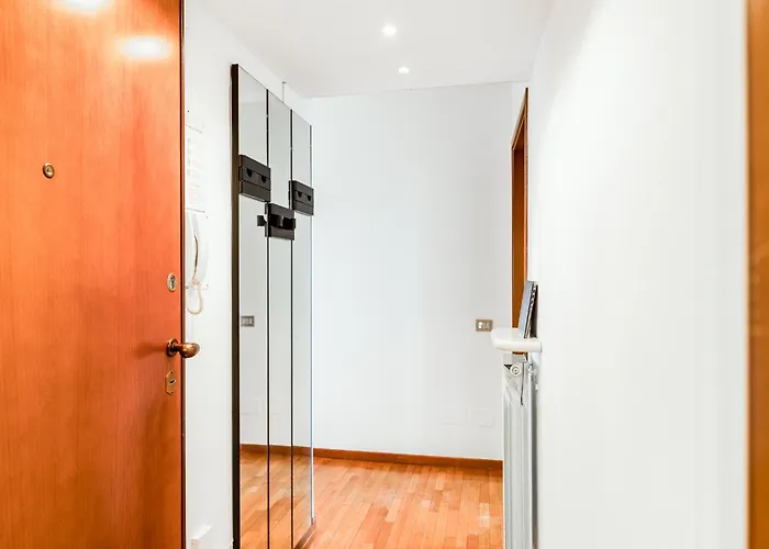 شقة Quiet With Terrace - 20 Min From Duomo