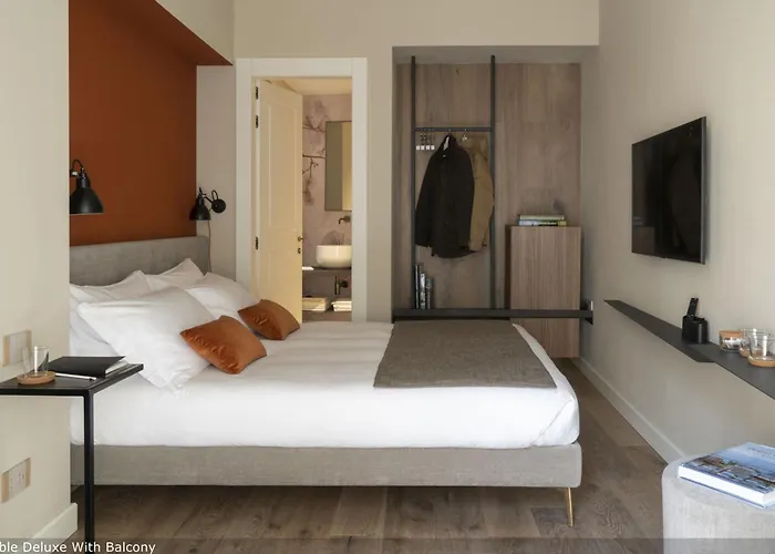 Della Spiga By Brera