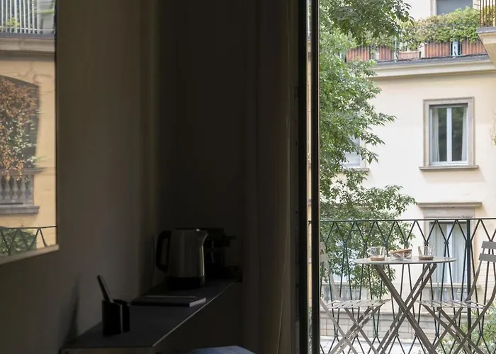 Della Spiga By Brera 3* Mediolan