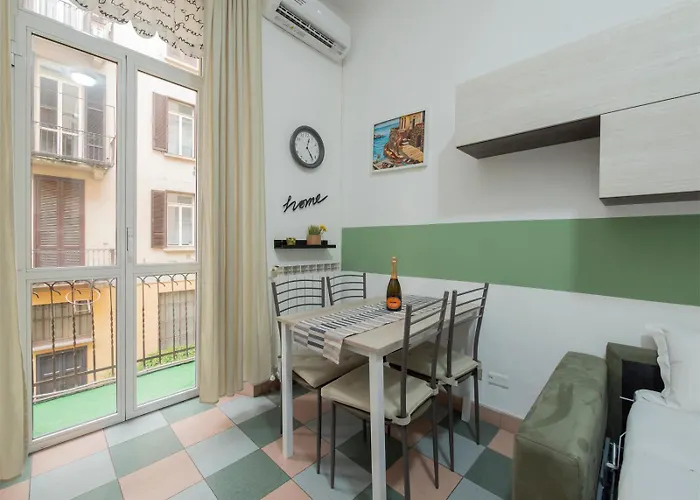 New In Downtown Close To Duomo Milánó