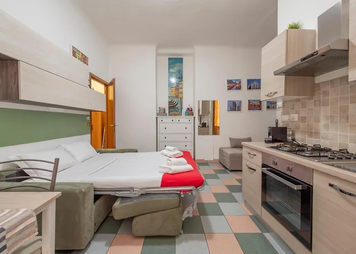 New In Downtown Close To Duomo * Milánó