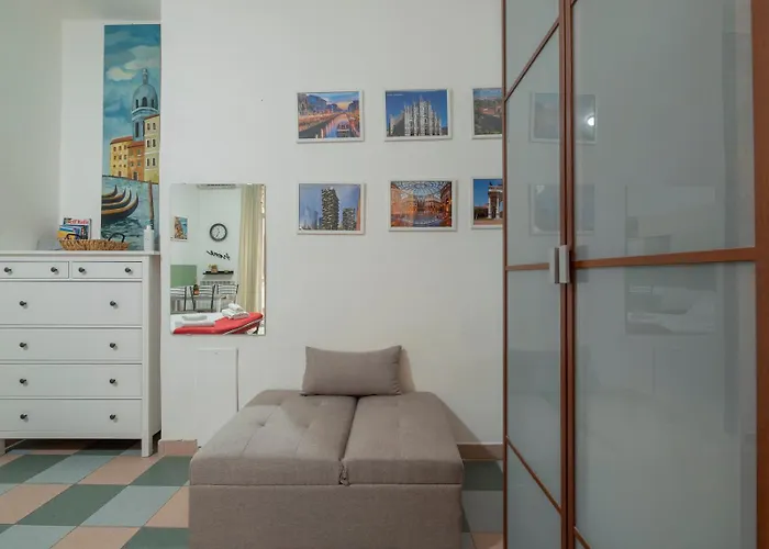 New In Downtown Close To Duomo Milánó