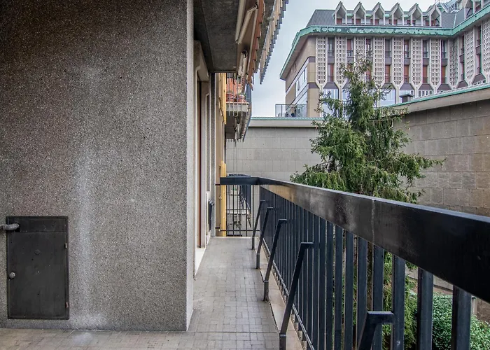 - Brand New 4 Pax Life & The Giulio Cesare 5