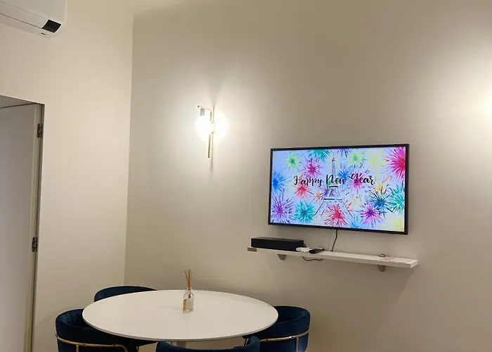 Private With Wi-fi Near Duomo Atena Apartament *