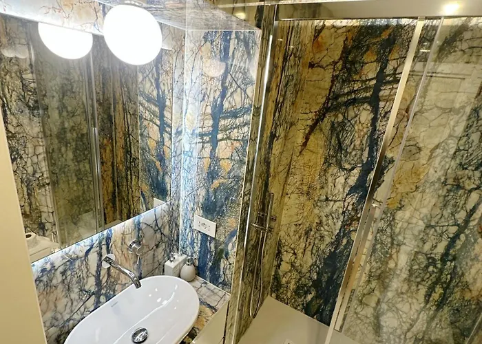 Private With Wi-fi Near Duomo Atena Mediolan