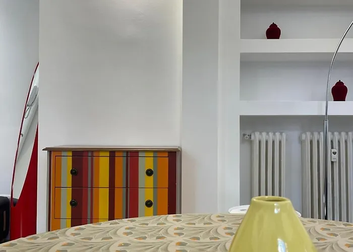 Davide Host | Urban Garden 20 Min. Duomo Milán