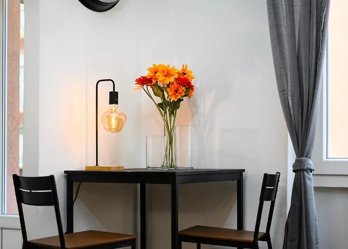 Apartment Sebino 15 - Monolocale Cool Milan