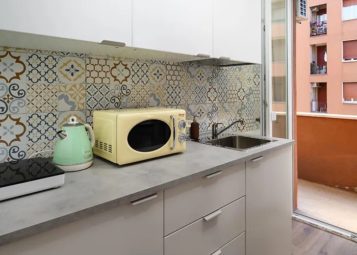 Sebino 15 - Monolocale Cool * Milan