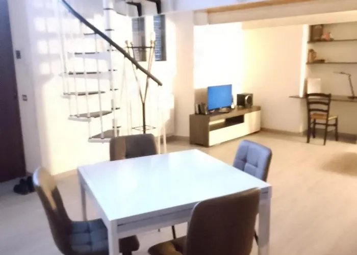 Porta Romanabocconi Lecase&vacanze Ambrosiane *