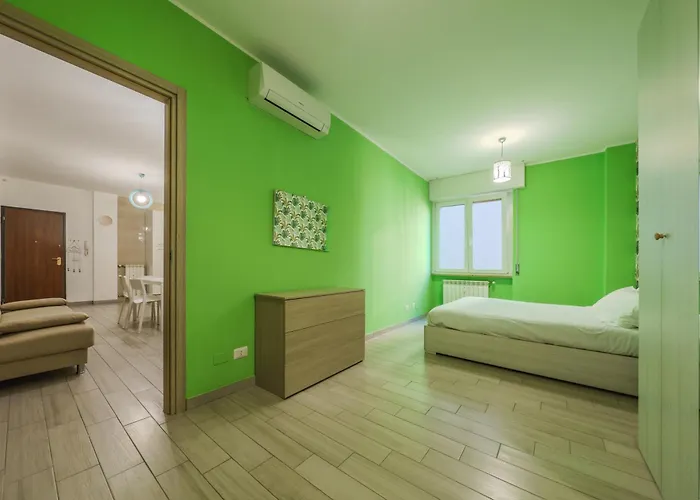 Michele Flat - Parcheggio - 10 Min Da Centro * Milan