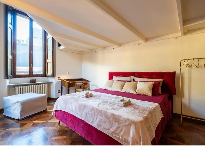 10 Minutes From The Duomo - Elegant Maison *