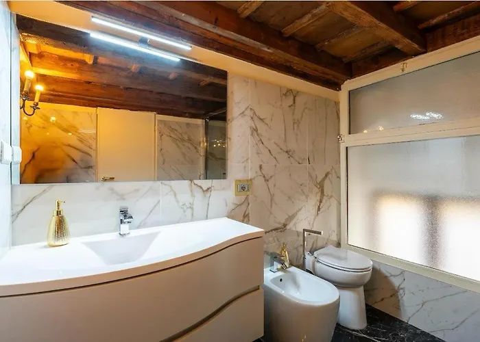 10 Minutes From The Duomo - Elegant Maison *