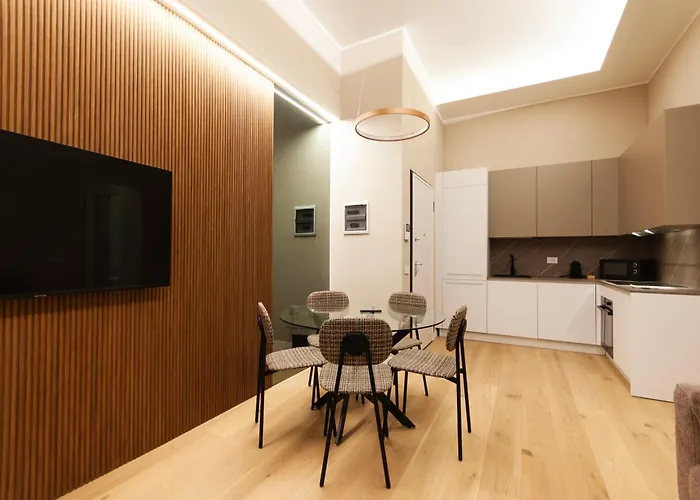 Youhosty - 2 Bedroom Porta Venezia *