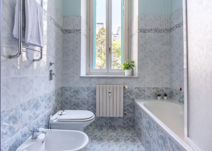 Blue Loft In The Heart Of Milan, Next To Metro Station