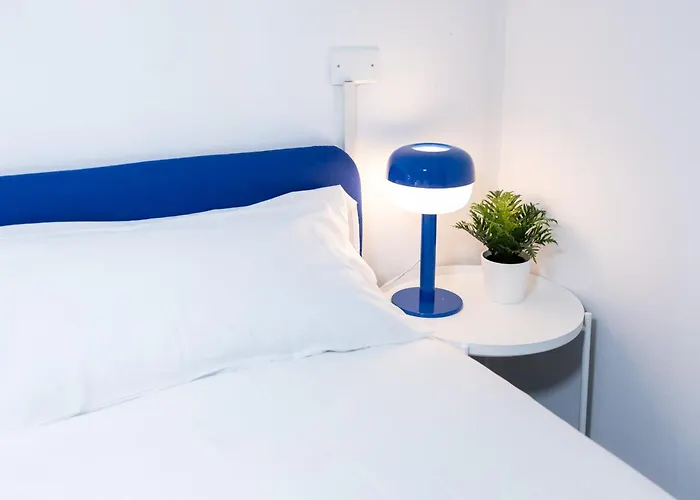 Blue Loft In The Heart Of Milan, Next To Metro Station דירה