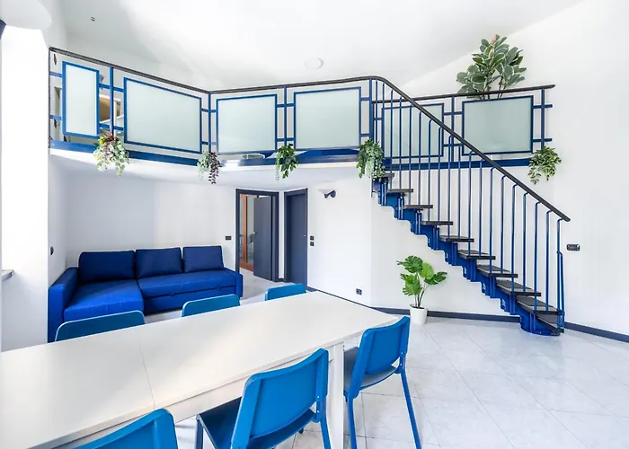 Blue Loft In The Heart Of Milan, Next To Metro Station
