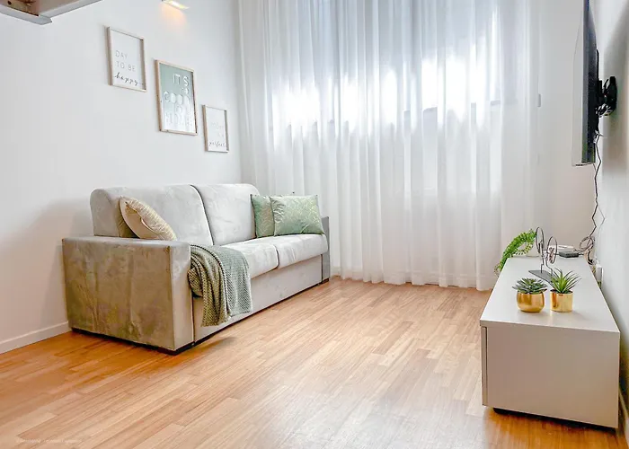 Brunacci - 5 Min Dai Navigli * Милан