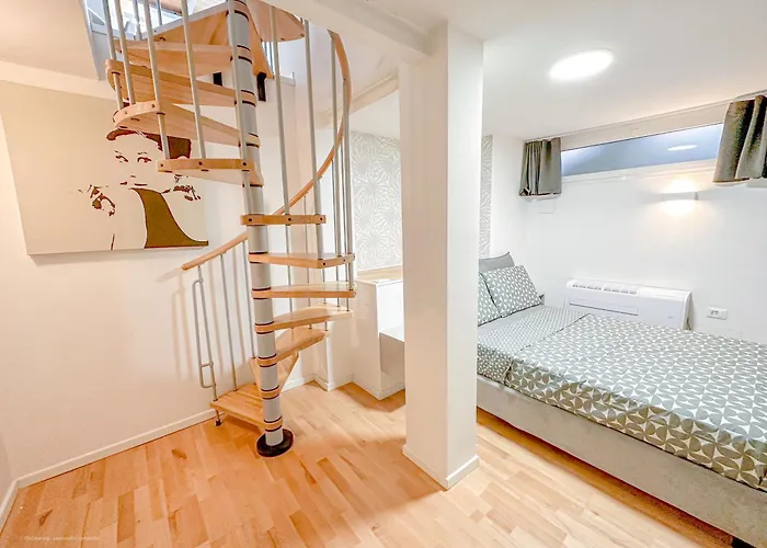 Brunacci - 5 Min Dai Navigli Appartement Milaan
