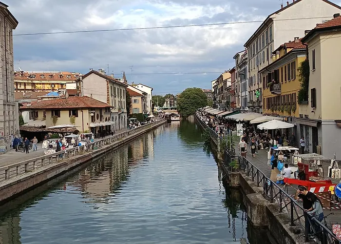 Naviglio Grande * Milan