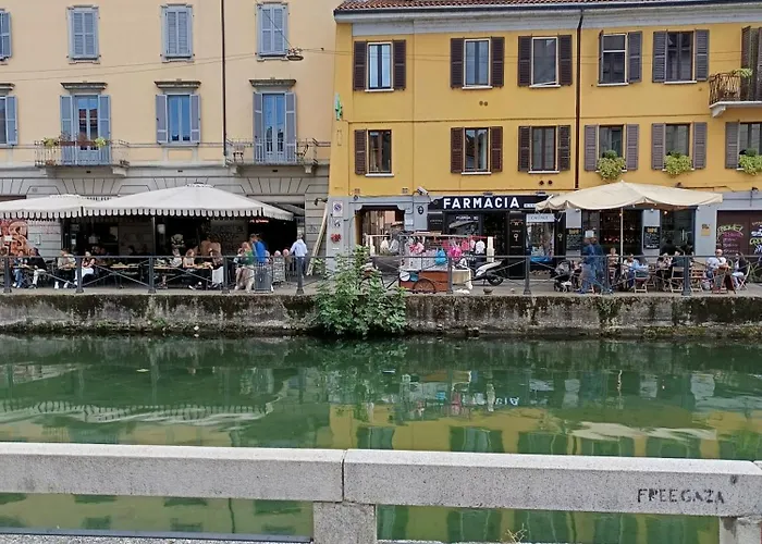 Naviglio Grande Apartment