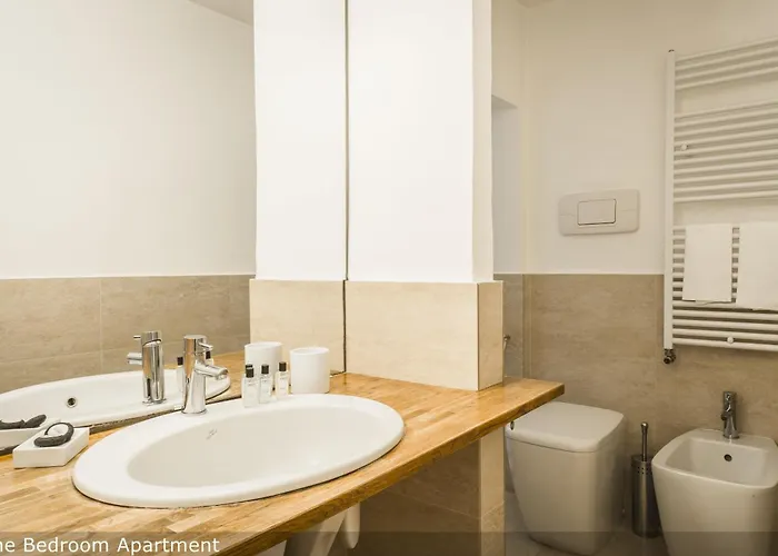 Apartament Brera In San Fermo Mediolan