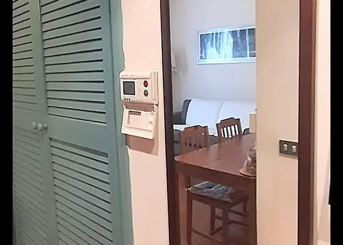 Sunday's Flat/monolocale Zona Bocconi * Milán