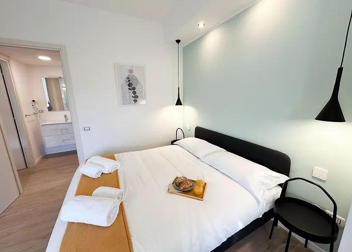 Arcimboldi's Nest - Close To Metro And Train 밀라노