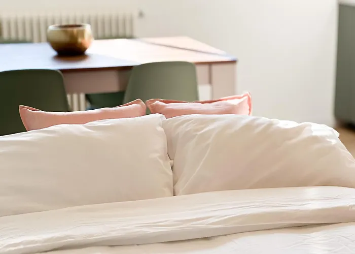 Arcimboldi's Nest - Close To Metro And Train 아파트 밀라노