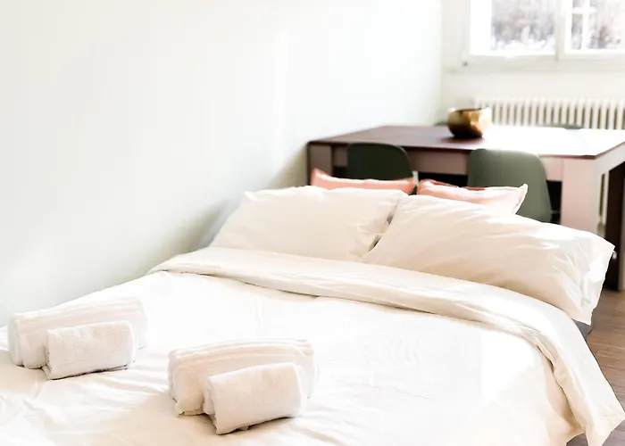 Arcimboldi's Nest - Close To Metro And Train 아파트 밀라노