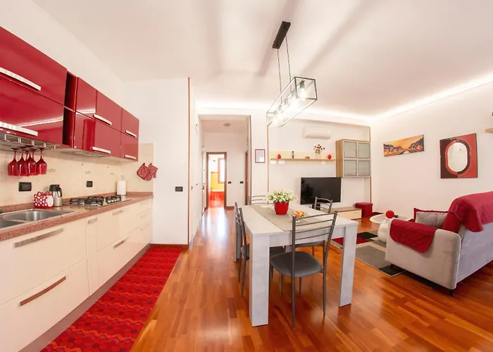 Cozy Design House - 15 Minutes From Navigli-humanitas Apartment *