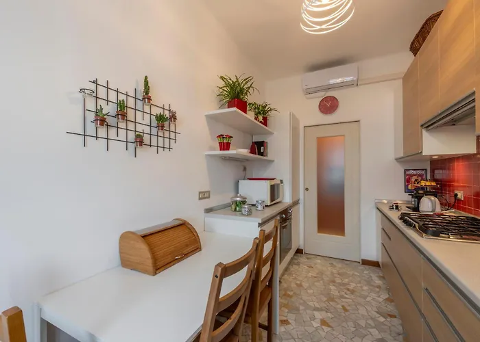 Otto Novembre, 3 Ampio Ed Elegante Con Vista Appartamento