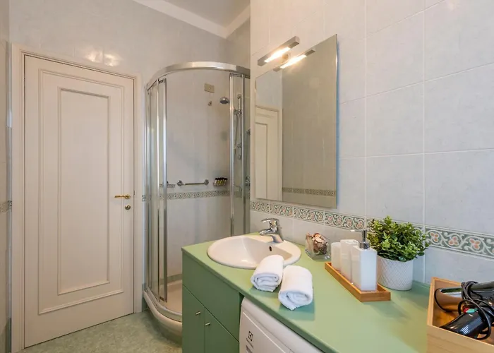 Otto Novembre, 3 Ampio Ed Elegante Con Vista *