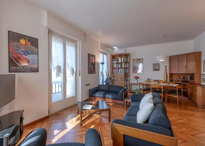 Otto Novembre, 3 Ampio Ed Elegante Con Vista Appartamento Milano