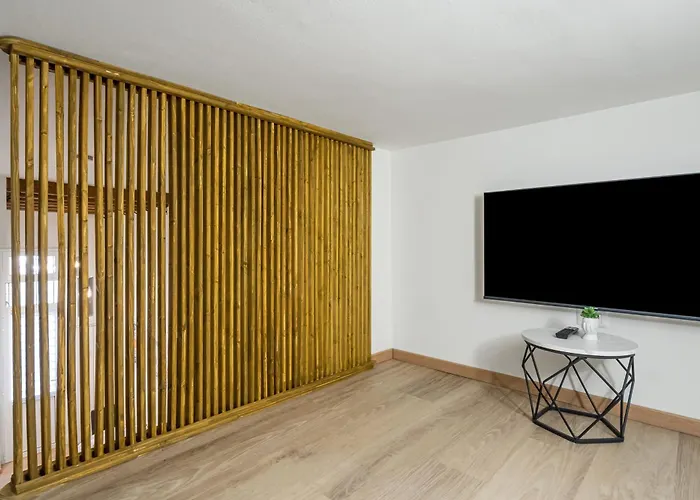 Guesthost - Ca' Granda M5 & Bicocca Apartmán *