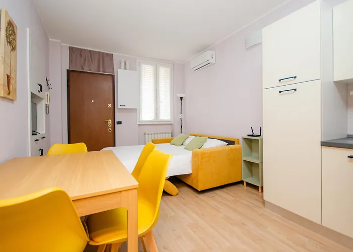 Pasteur Flat
