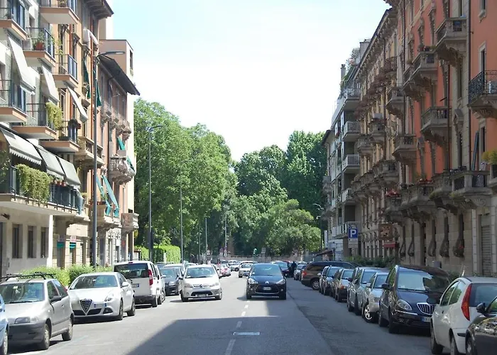 Natalia's 2-rooms Cozy Flat, Only 10 Min To Duomo شقة ميلان