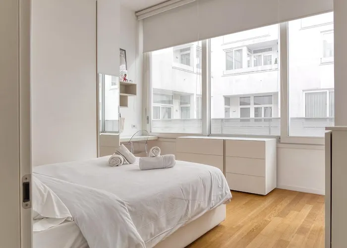 Modern Retreat In The Heart Of Apartmán