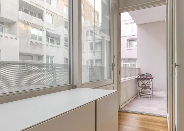 Modern Retreat In The Heart Of Apartmán Milán