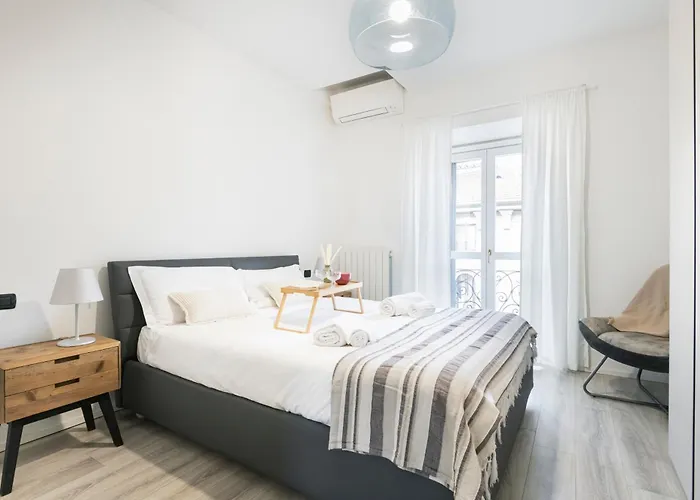 Apartment Easylife - - Lecco 18d - Porta Venezia