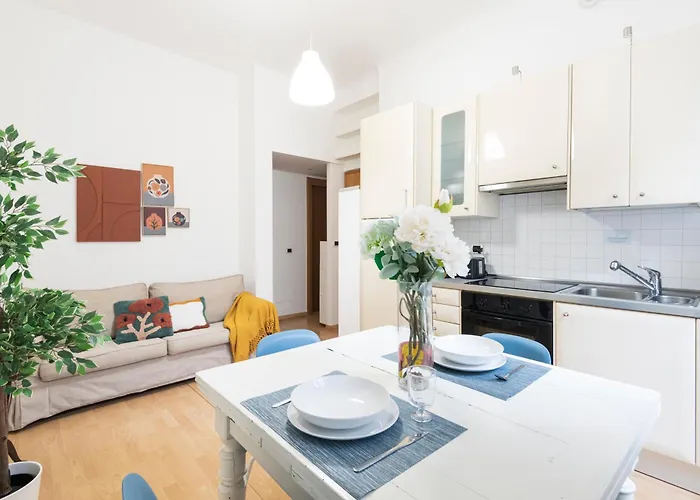 Easylife - - Lecco 5 P3 - Porta Venezia