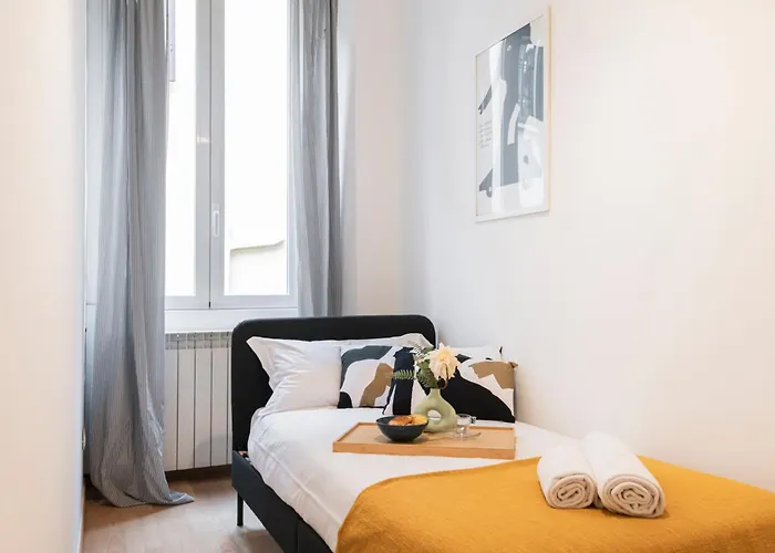 Easylife - - Lecco 5 P3 - Porta Venezia דירה