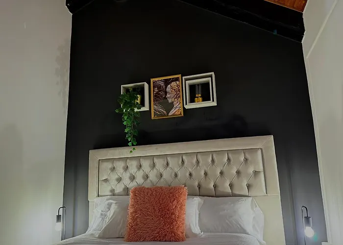 Hosting Dreams Attics - Duomo *