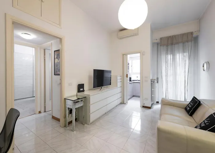 Living - Via Varese 4 *
