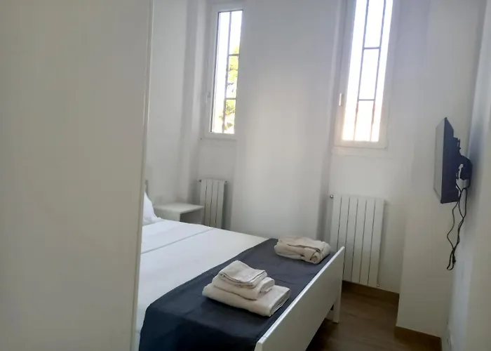 Logical Via P Rossi 19 Mediolan